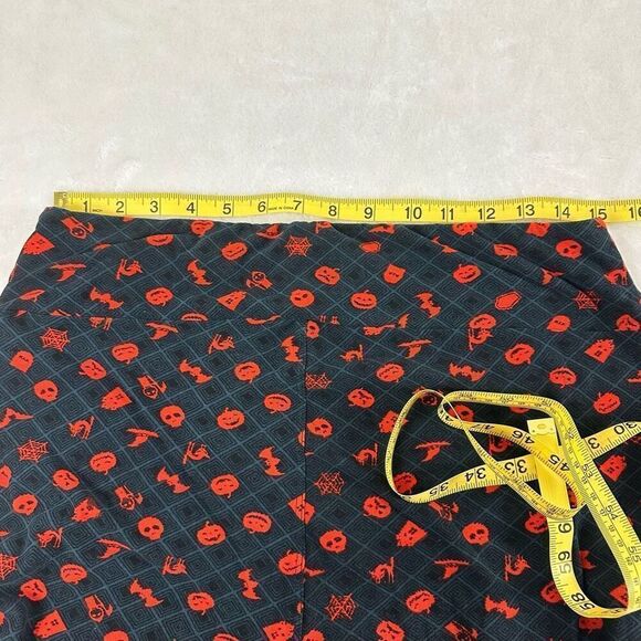 LuLaRoe Tall And Curvy Halloween Leggings Blue Square Swirl Pumpkin Bat Print - Picture 6 of 7